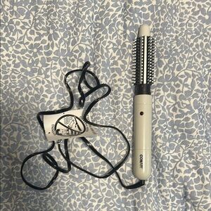 Conair White Curling Brush
